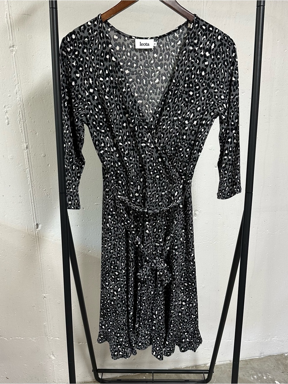 Leota Gray & Black Leopard-Print Wrap Dress 🇺🇸